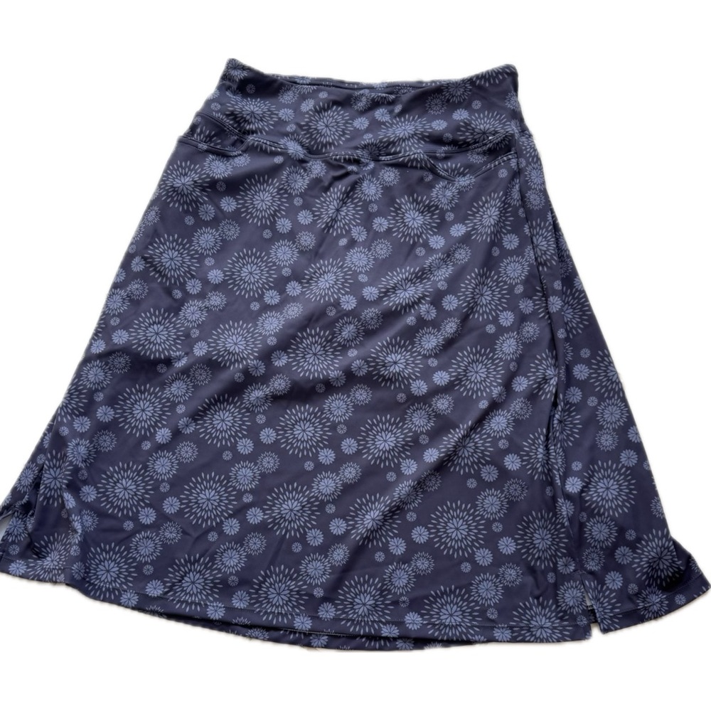 NWT Beroy Modest Floral Workout Skirt With Pockets and Shorts.